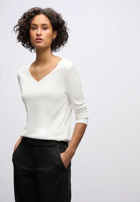 Shirt mit Herzausschnitt off white