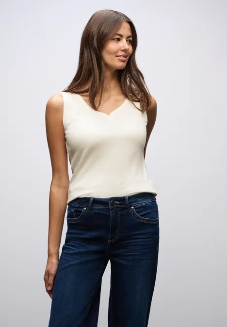 Top mit Knopfdetail off white Top mit Knopfdetail off white