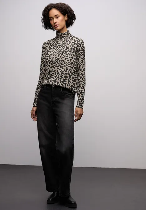 Gemustertes Rollkragenshirt soft beige Gemustertes Rollkragenshirt soft beige