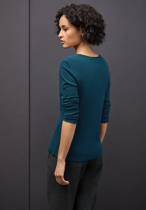 Shirt mit Herzausschnitt tide blue