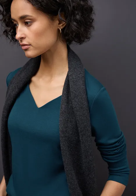 Shirt mit Herzausschnitt tide blue