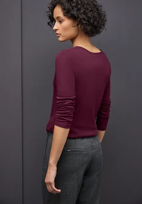 Shirt mit Herzausschnitt noble red