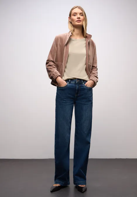 T-shirt basique à col rond cotton beige T-shirt basique à col rond cotton beige