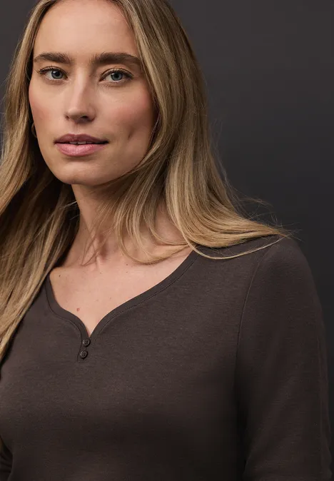 T-shirt basique avec détail de boutons null