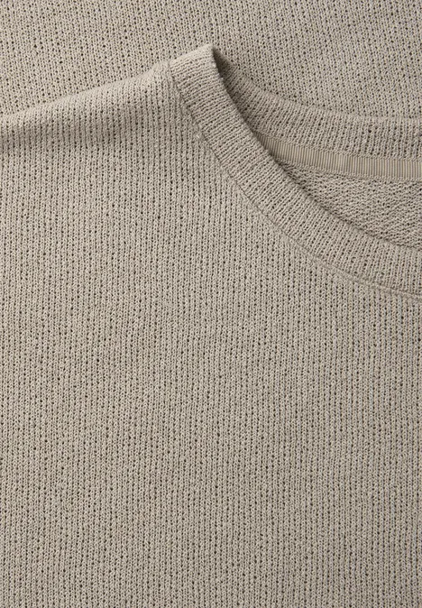 T-shirt à col rond en tricot timeless beige T-shirt à col rond en tricot timeless beige