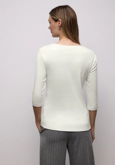 Shirt mit Herzausschnitt off white