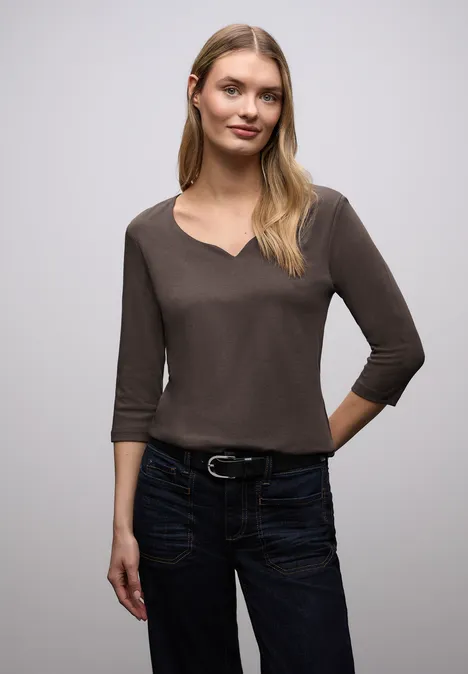 Shirt mit Herzausschnitt molten earth Shirt mit Herzausschnitt molten earth