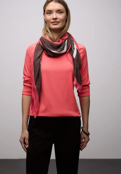 Shirt in Rippstruktur striking coral