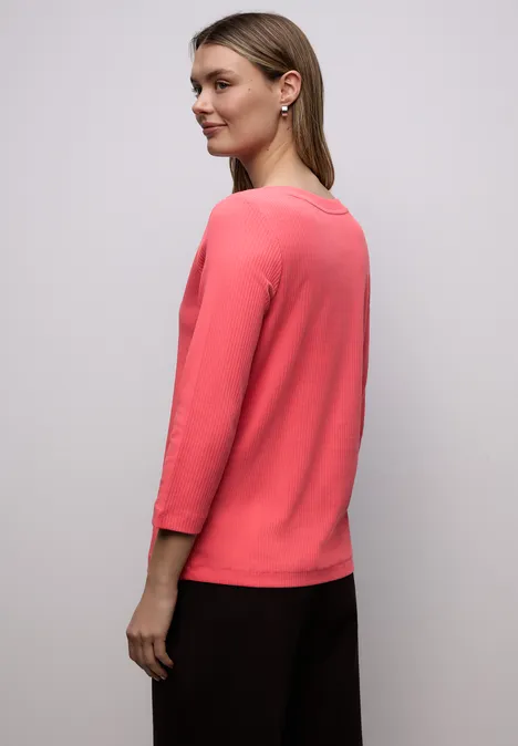 Shirt in Rippstruktur striking coral