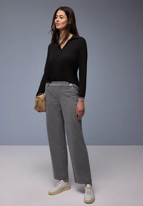 Bluzka z detalami w stylu college Black