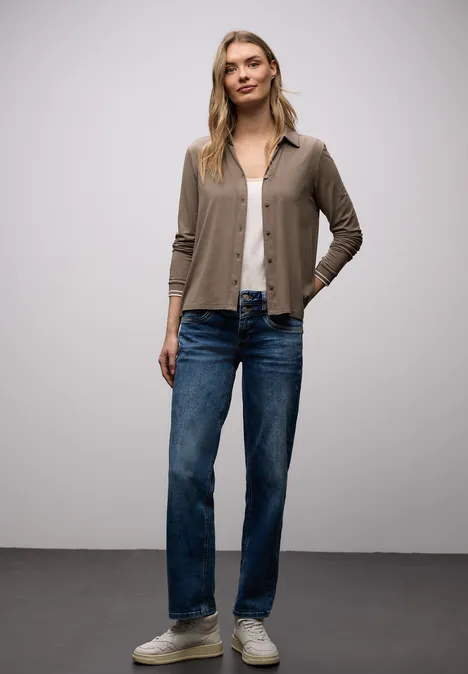 Bluzka z detalami w stylu college silk brown