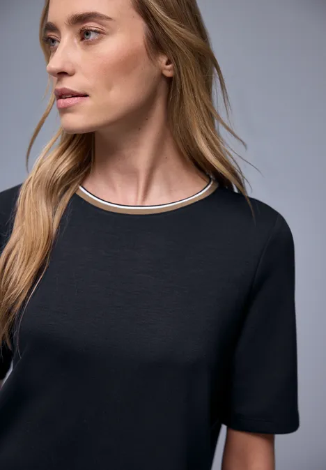 T-shirt avec détail contrasté shadowed navy T-shirt avec détail contrasté shadowed navy