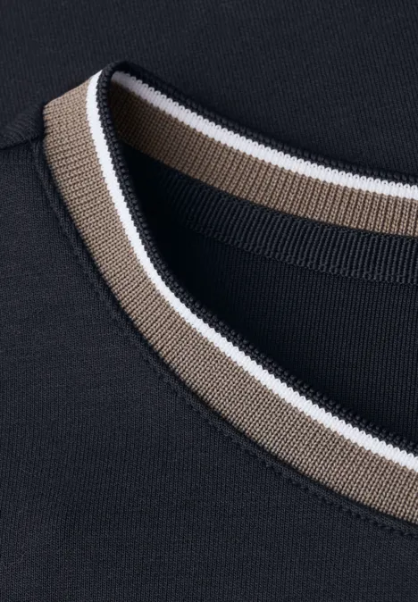 T-shirt avec détail contrasté shadowed navy T-shirt avec détail contrasté shadowed navy