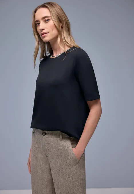 T-shirt avec détail contrasté shadowed navy T-shirt avec détail contrasté shadowed navy