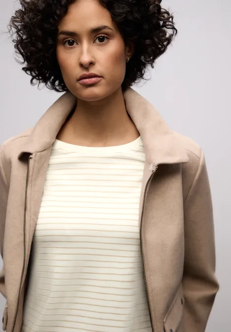 Gestreiftes Shirt off white