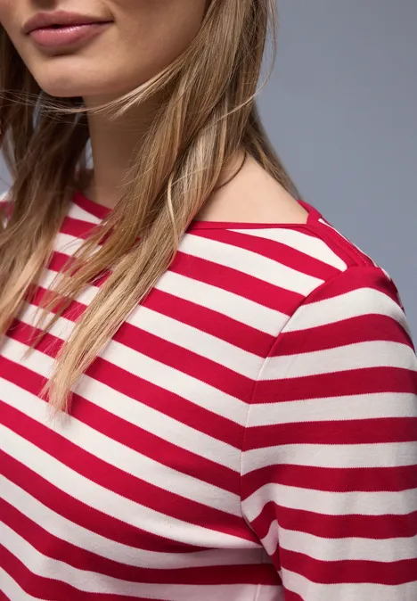 Gestreiftes Shirt power berry