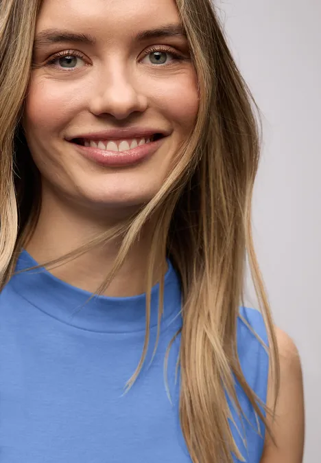 Basis top bonnet blue Basis top bonnet blue