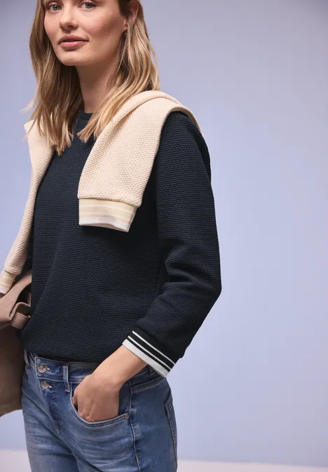 T-shirt avec détails contrastés shadowed navy T-shirt avec détails contrastés shadowed navy