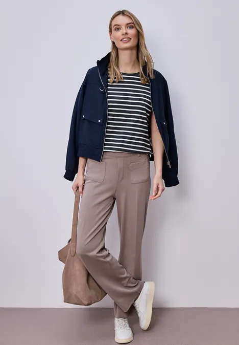 T-shirt à rayures Dropped Shoulder shadowed navy T-shirt à rayures Dropped Shoulder shadowed navy