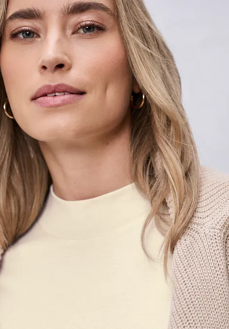 T-shirt de base avec Turtle Neck smoke beige T-shirt de base avec Turtle Neck smoke beige