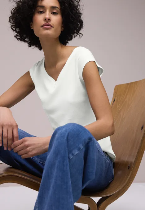 Shirt mit gerundetem V-Ausschnitt off white