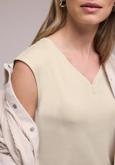 Shirt mit gerundetem V-Ausschnitt smoke beige
