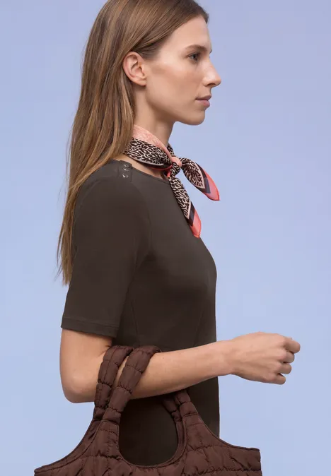 T-shirt avec détail de boutons espresso brown T-shirt avec détail de boutons espresso brown