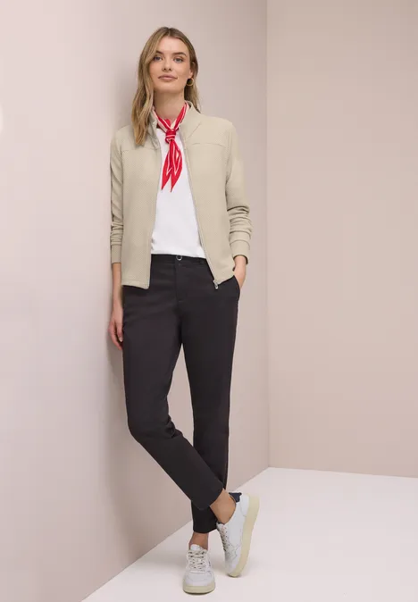 Jas met lange mouwen en schildpadhals cotton beige