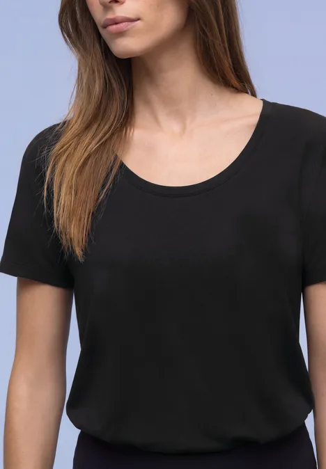 Basic T-Shirt mit V-Neck Black