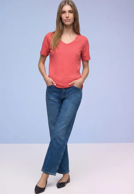Basic T-Shirt mit V-Neck striking coral