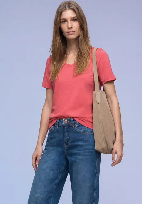 Basic T-Shirt mit V-Neck striking coral