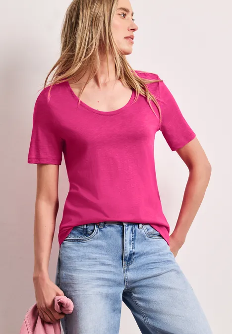 Basic T-Shirt mit V-Neck magenta dream Basic T-Shirt mit V-Neck magenta dream