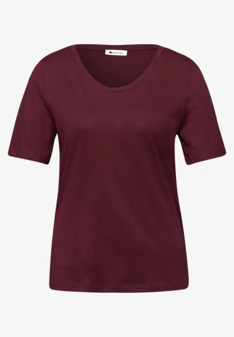 Basic T-Shirt mit V-Neck truffle red