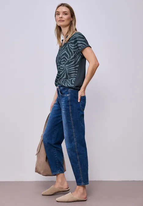 T-shirt met split neck en elastische zoom cool vintage green T-shirt met split neck en elastische zoom cool vintage green