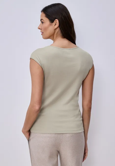 T-shirt sans manches avec encolure en diamant timeless beige T-shirt sans manches avec encolure en diamant timeless beige