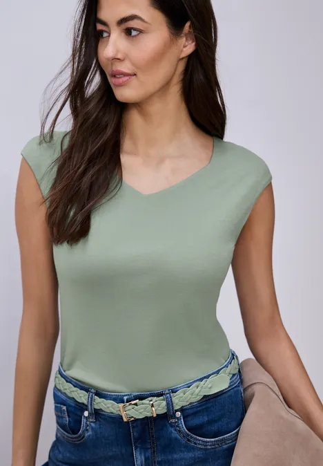 Ärmelloses Shirt mit Diamantausschnitt dark serene green Ärmelloses Shirt mit Diamantausschnitt dark serene green