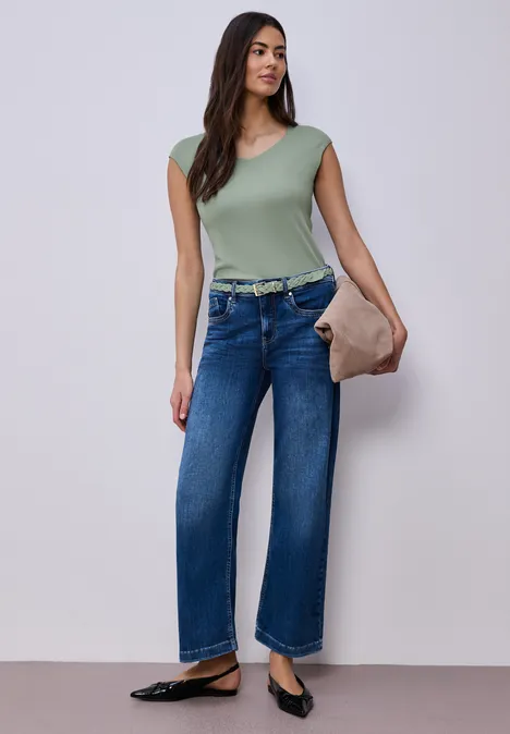 Ärmelloses Shirt mit Diamantausschnitt dark serene green Ärmelloses Shirt mit Diamantausschnitt dark serene green