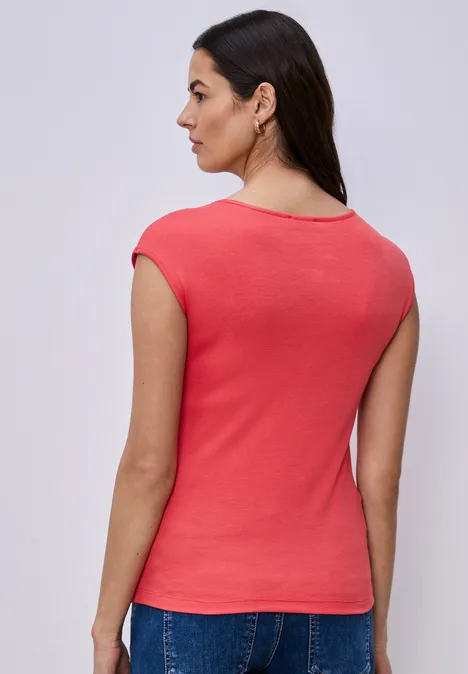 T-shirt sans manches avec encolure en diamant sunset red T-shirt sans manches avec encolure en diamant sunset red