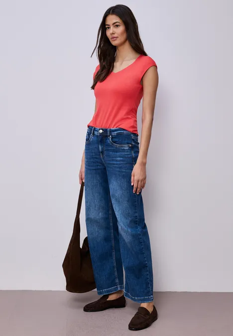 T-shirt sans manches avec encolure en diamant sunset red T-shirt sans manches avec encolure en diamant sunset red