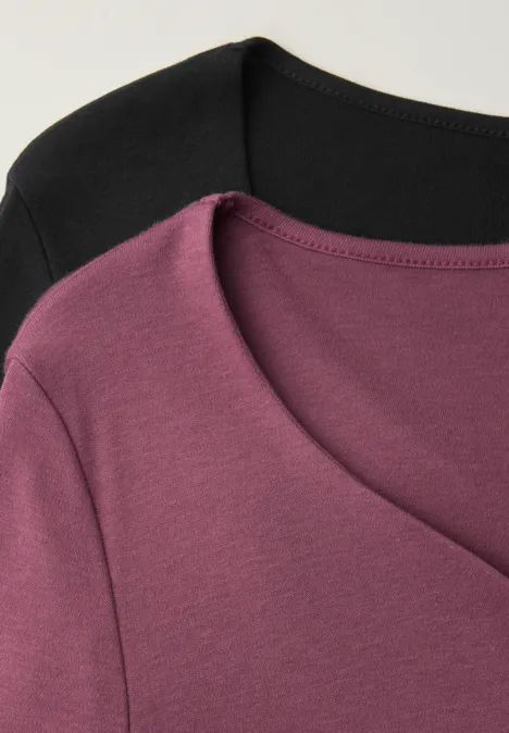 Shirt met hartvormige halslijn in een pak van 2 black/dark clouded blush Shirt met hartvormige halslijn in een pak van 2 black/dark clouded blush