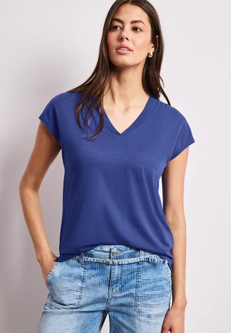 Shirt met overhangende schouders en V-hals amparo blue Shirt met overhangende schouders en V-hals amparo blue