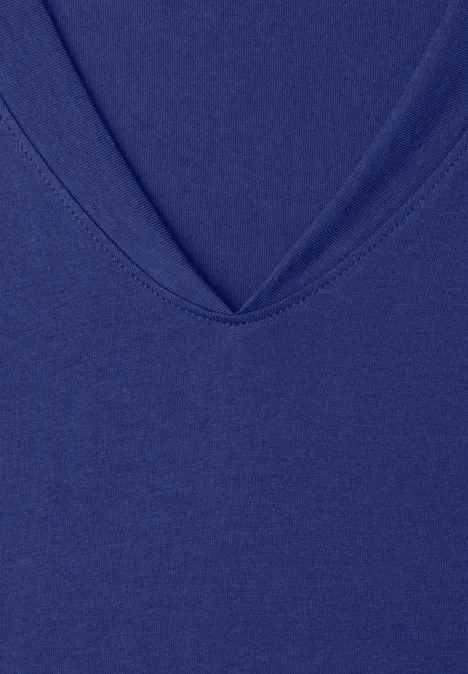 Shirt met overhangende schouders en V-hals amparo blue Shirt met overhangende schouders en V-hals amparo blue