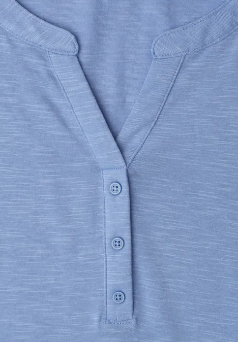 Shirt met losse schouders en gespleten hals drift blue Shirt met losse schouders en gespleten hals drift blue