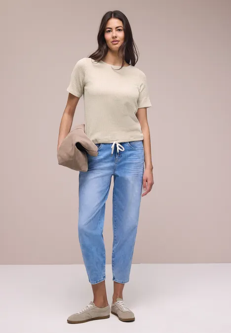 Shirt met korte mouwen en gestructureerde strepen clay sand Shirt met korte mouwen en gestructureerde strepen clay sand