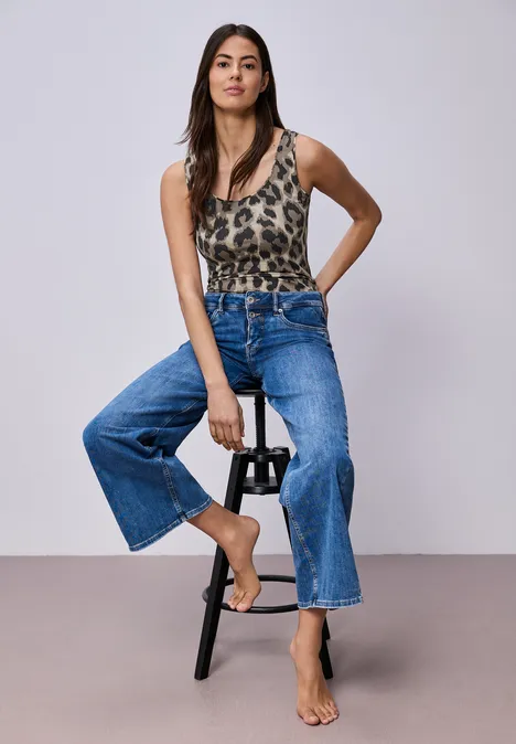 Basic Top mit Rundhals im Leo-Muster timeless beige