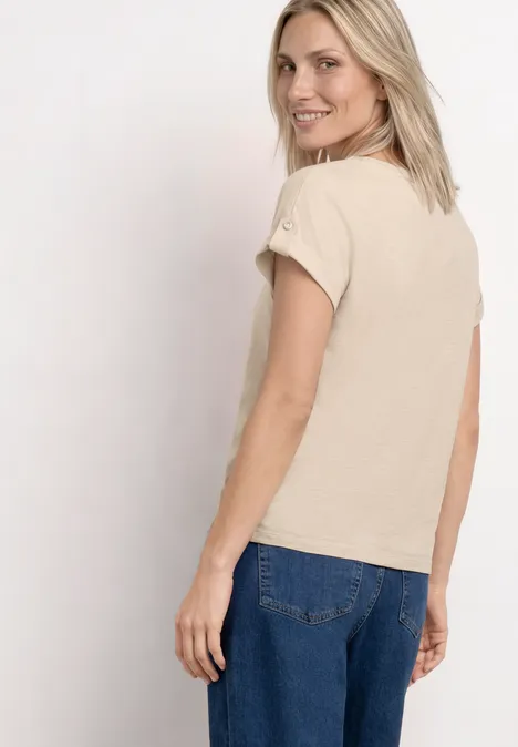 Shirt met gespleten hals en knoopdetails clay sand