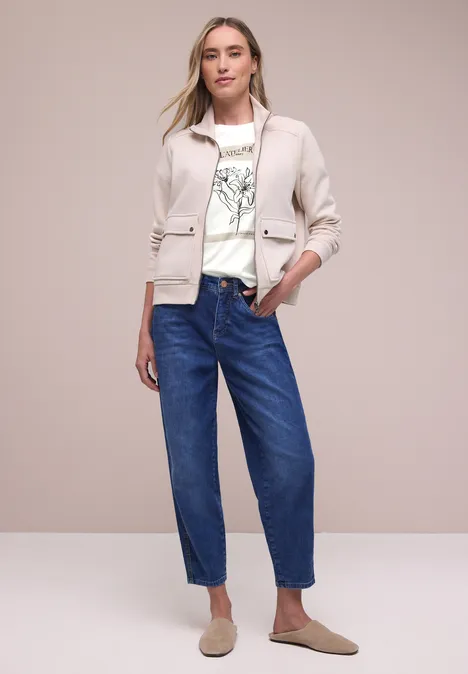 Shirt met korte mouwen, ronde hals en print off white Shirt met korte mouwen, ronde hals en print off white