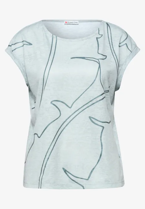 Lichtgrijs T-shirt met korte mouwen en abstract takkenpatroon, losse pasvorm en doorlopende schouders.