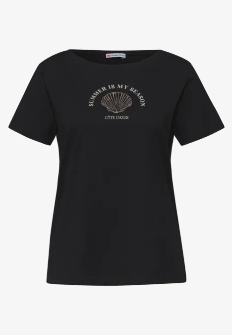 Schwarzes T-Shirt mit Aufdruck »POWER IS MY ADDICTION«, Hantel-Grafik und Schriftzug »LONG BEACH«.