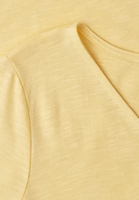 T-shirt jaune à encolure en V avec texture chinée
